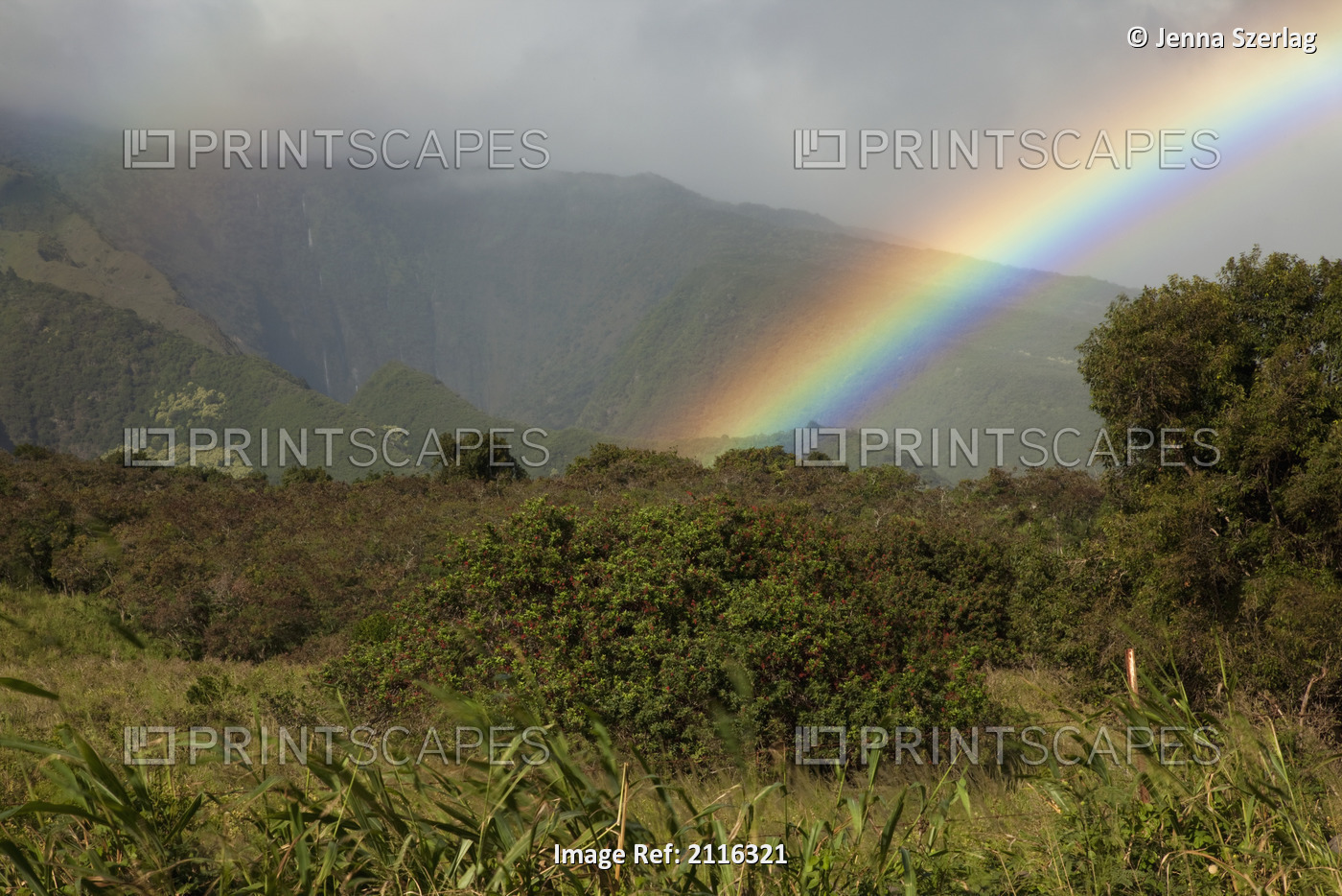 Hawaii, Maui, A rainbow over the lush Kaupo Gap.