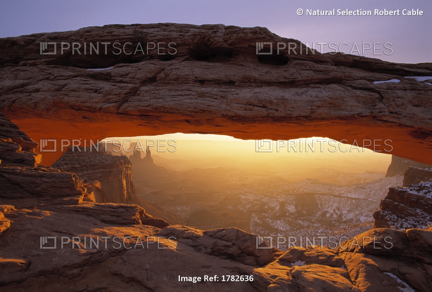 Washer Woman Arch Seen Through Mesa Arch, Canyonlands National Park, Island In ...