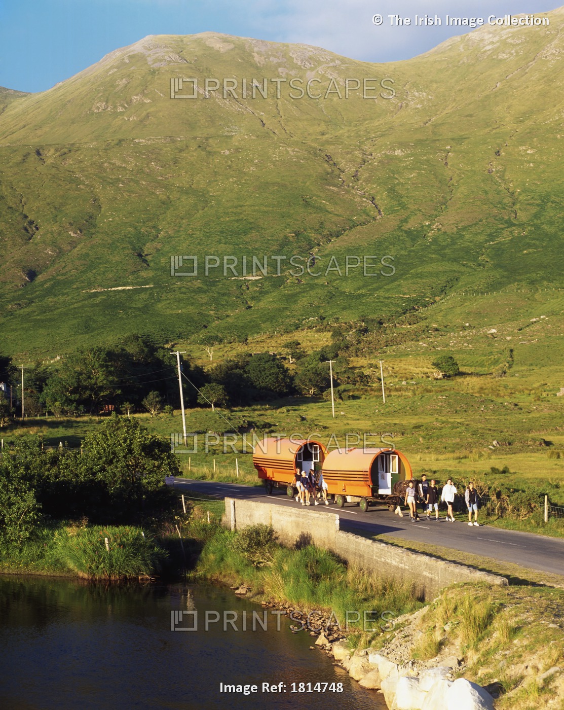 Doo Lough, Co Mayo, Ireland, Traditional Caravans