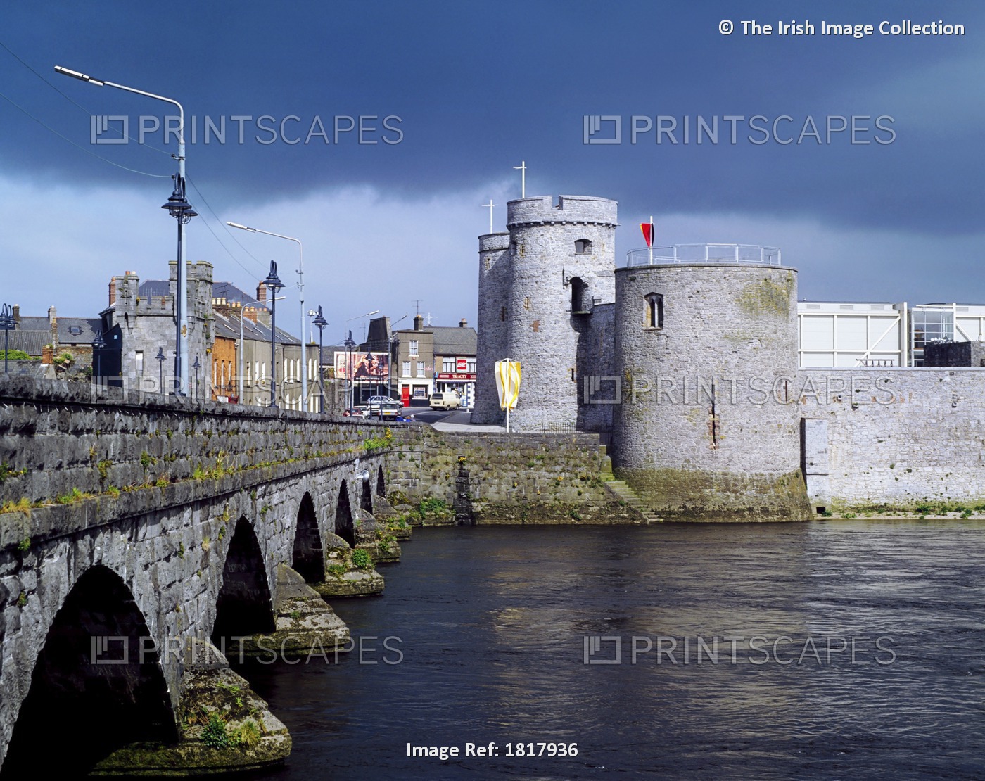 Limerick City, Co Limerick, Ireland, King John's Castle And River Shannon
