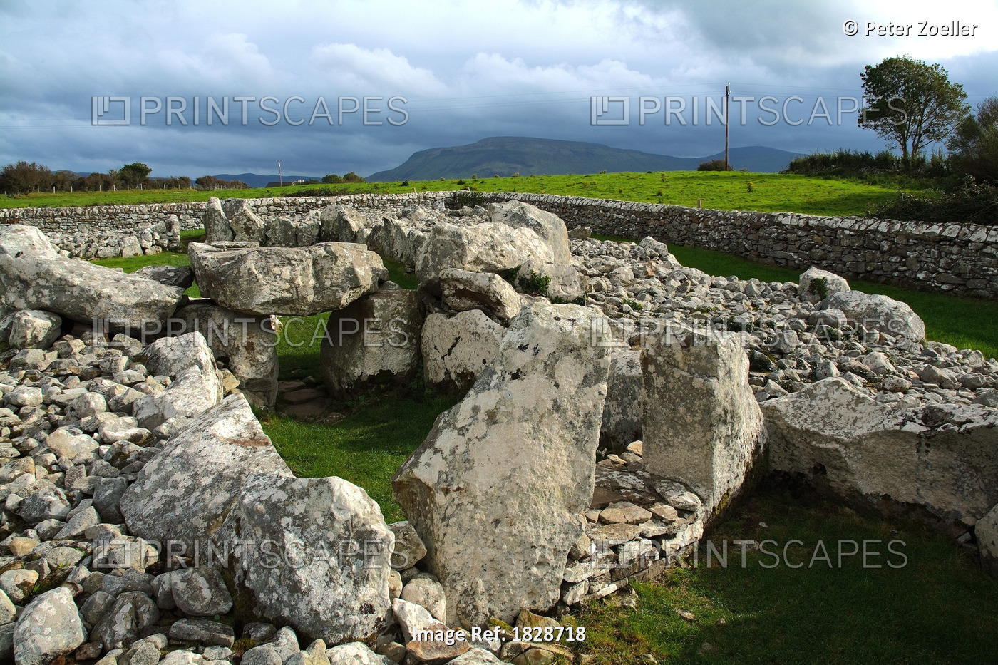 Creevykeel Pre-Historic Burial Site Near Cliffony, Sligo, Ireland