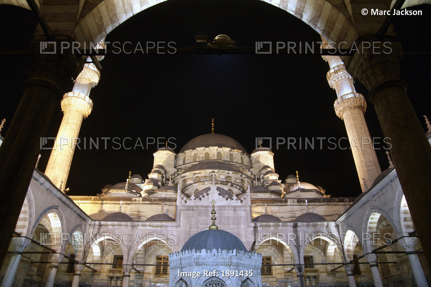 Mosque Yeni Camii At Night