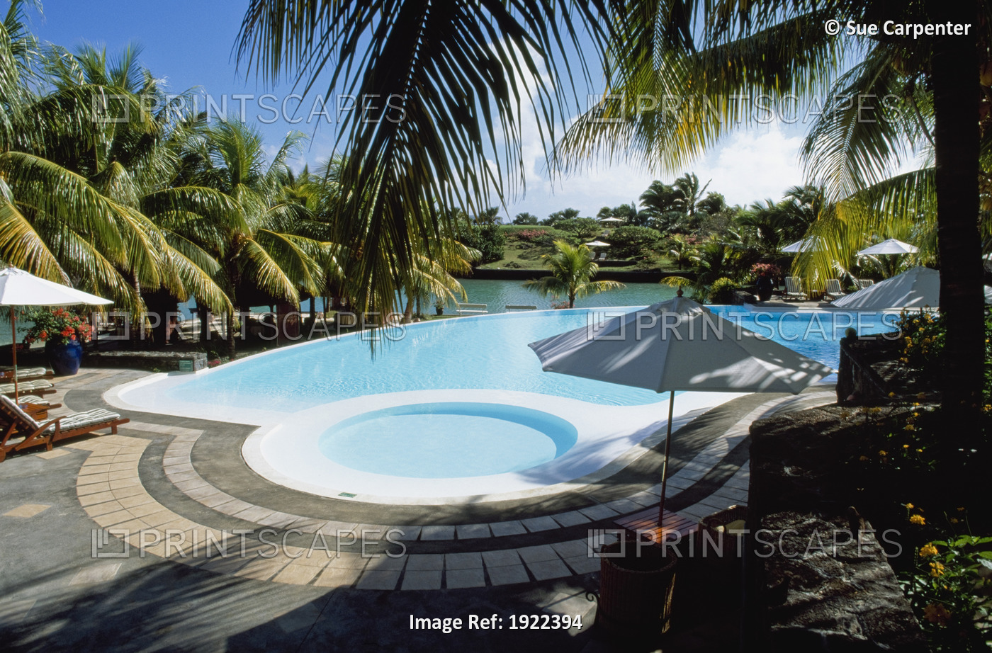 Swimming Pool, Paradise Cove Hotel
