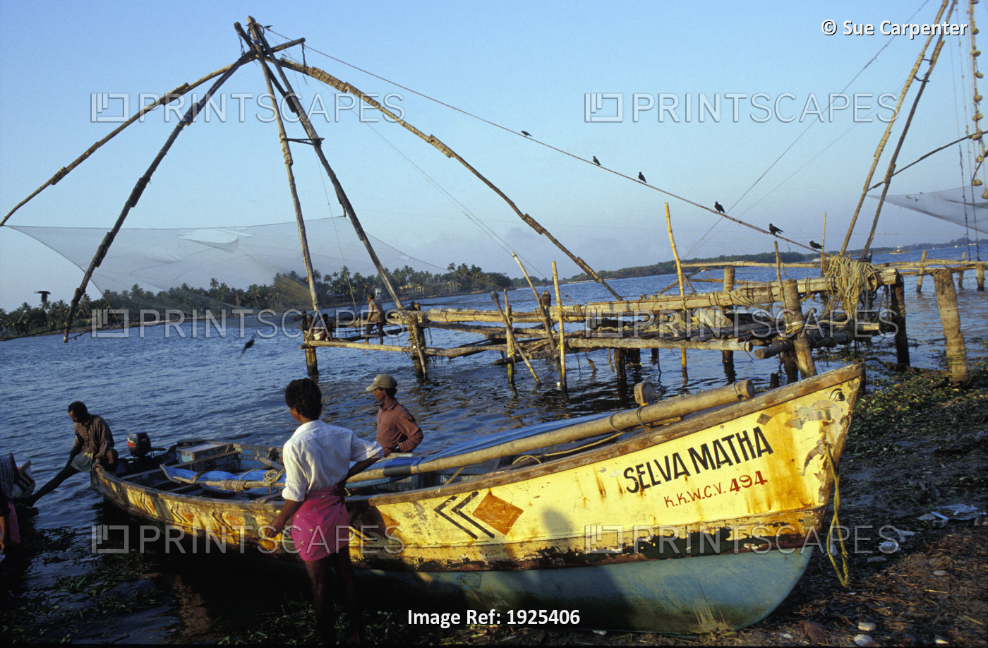 Fishermen With Painted Boat &Chinese Fishing Nets, Fort Cochin