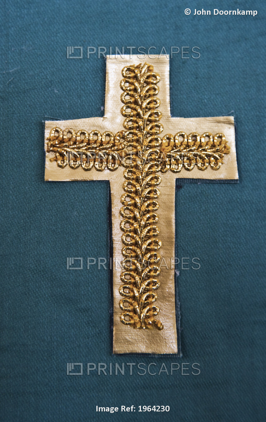 EMBROIDERED CROSS