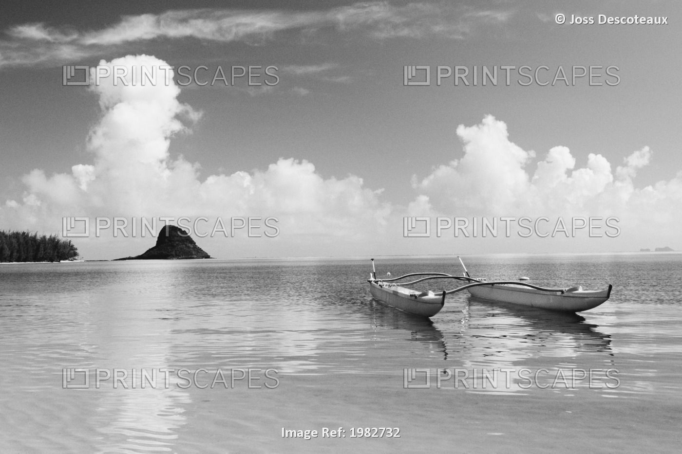 Hawaii, Oahu, Kaneohe Bay, Double Hull Canoe In Calm Water, Chinaman's Hat In ...