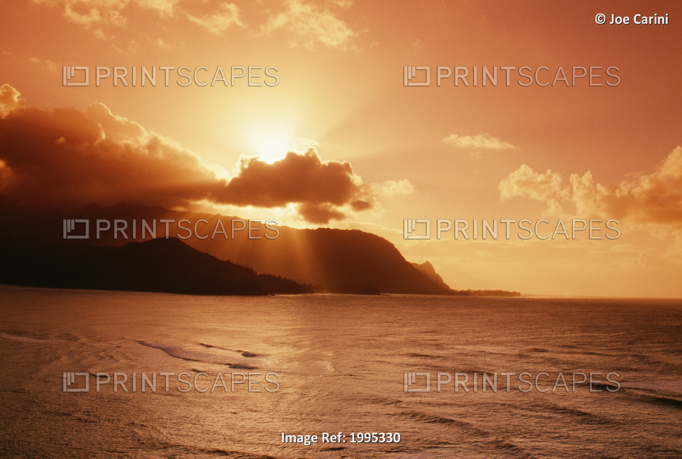 Hawaii, Kauai, Hanalei Bay, Bali Hai Point, Red Sunset, Sunburst From Behind ...