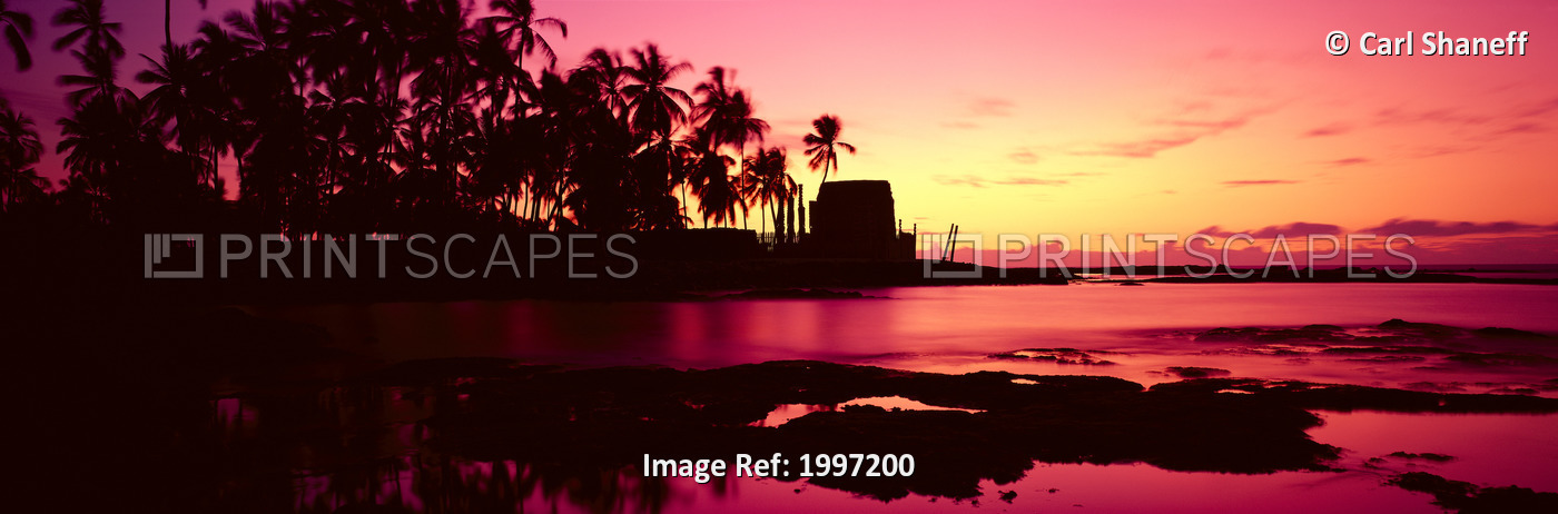 Hawaii, Big Island, Kona, Pu'uhonua O Honaunau (Place Of Refuge) At Sunset, ...