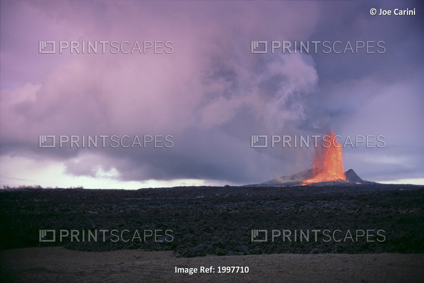 Hawaii, Big Island, Kilauea Volcano Eruption, Fountaining Lava At Dusk In ...