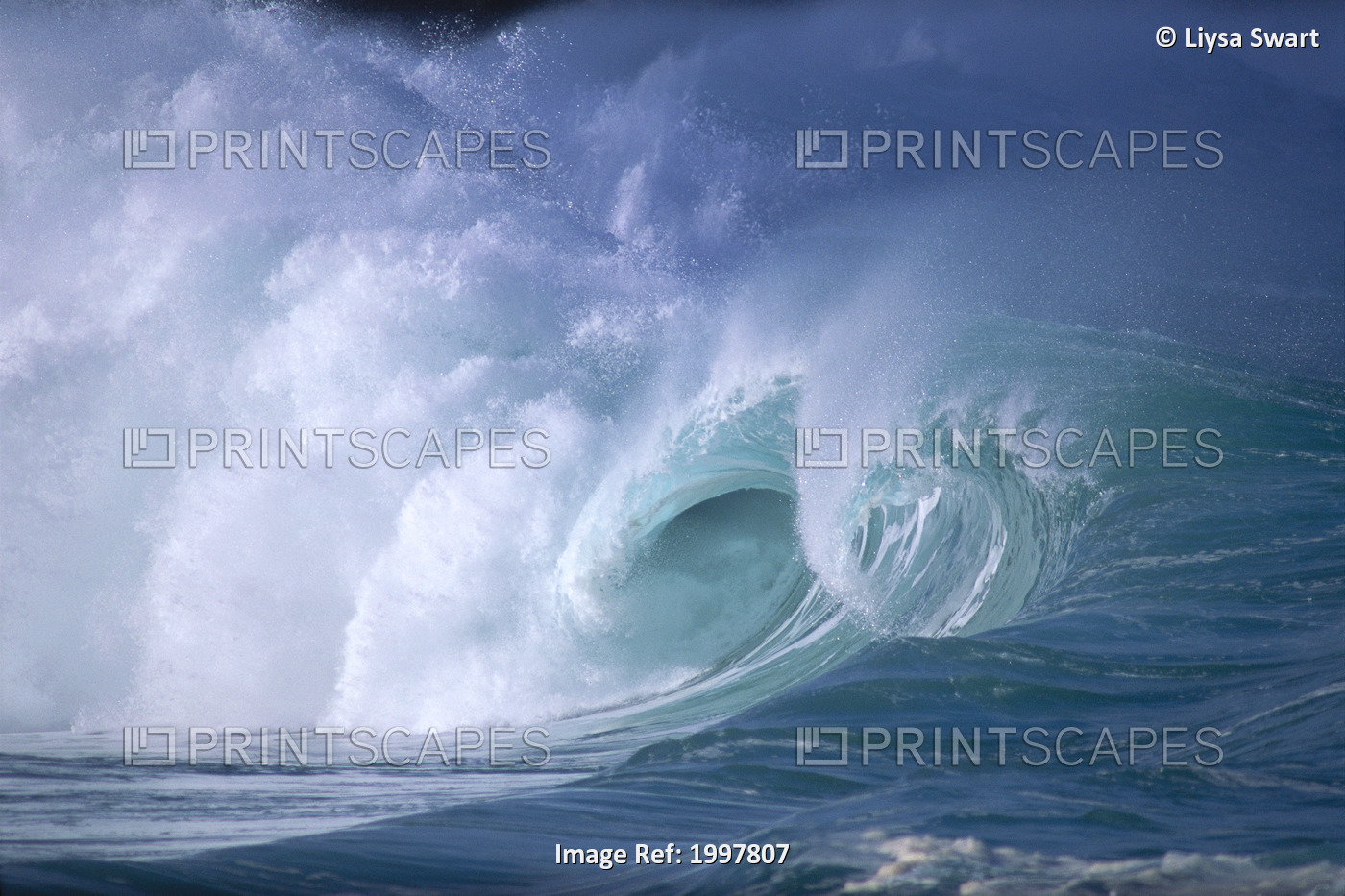 Hawaii, Side Distant View Of Dramatic Big Waves Curling And Crashing, Whitewash ...