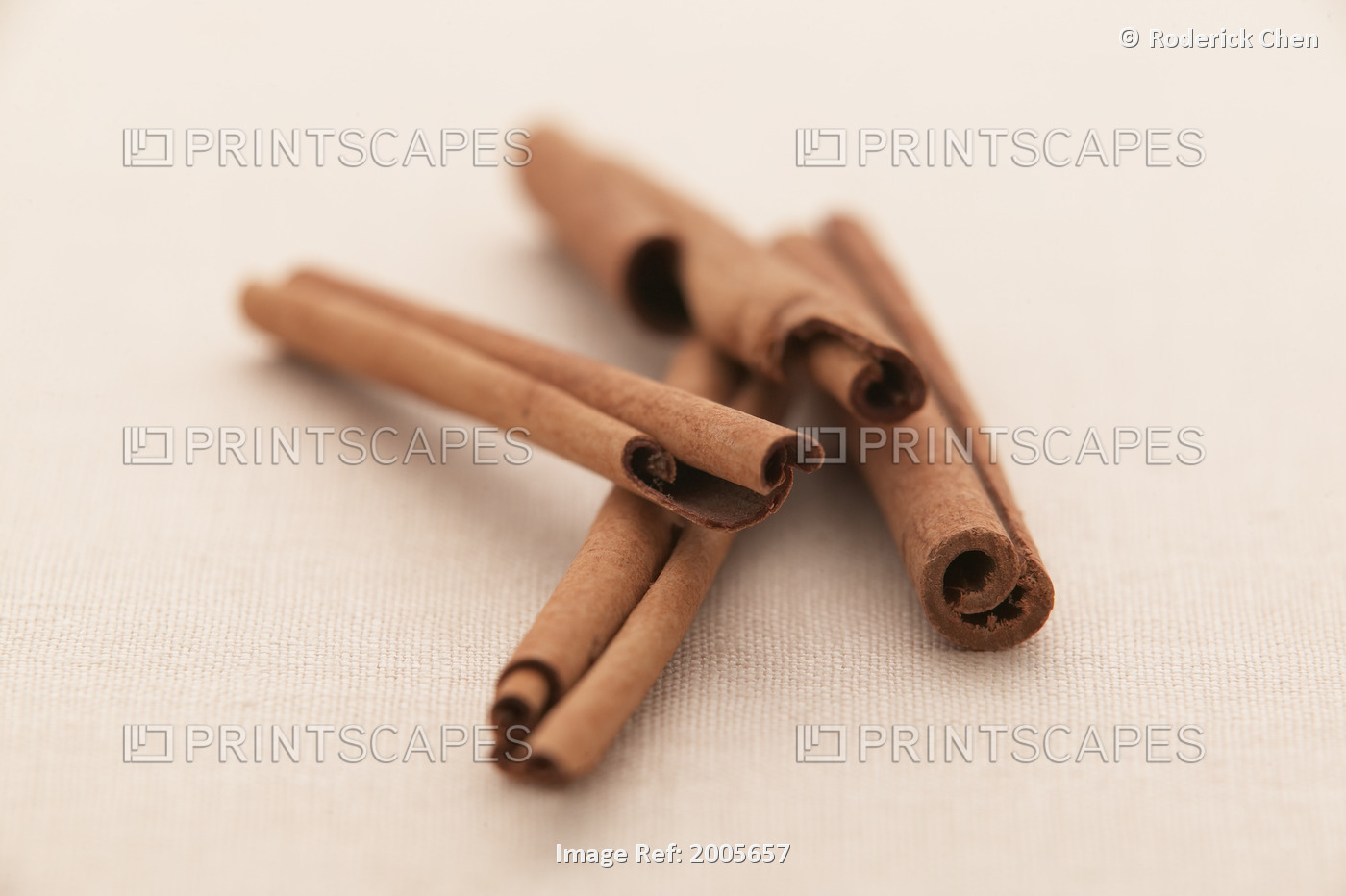 Fv5380, Roderick Chen; Cinnamon Sticks