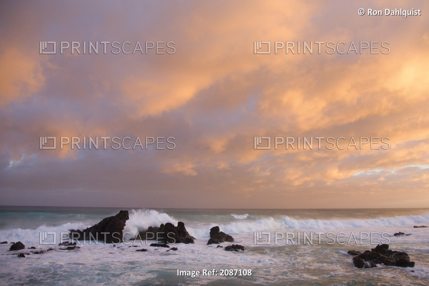 Hawaii, Maui, Sunset at Hookipa Beach