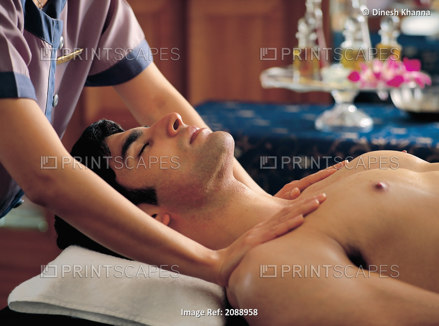 Man Receiving A Thai Massage At Oberoi Vanyavilas Spa; Ranthambore India