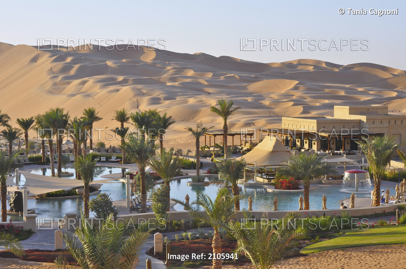 United Arab Emirates, Abu Dahbi, Qasr al Sarab, Qasr al Sarab hotel and dunes