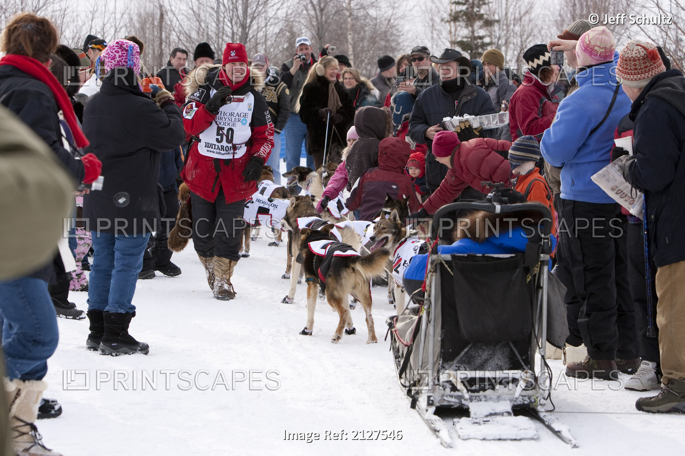 Aliy Zirkle Stops Her Team At Her Sponsor's, Horizon Lines, Annual Iditarod Hot ...