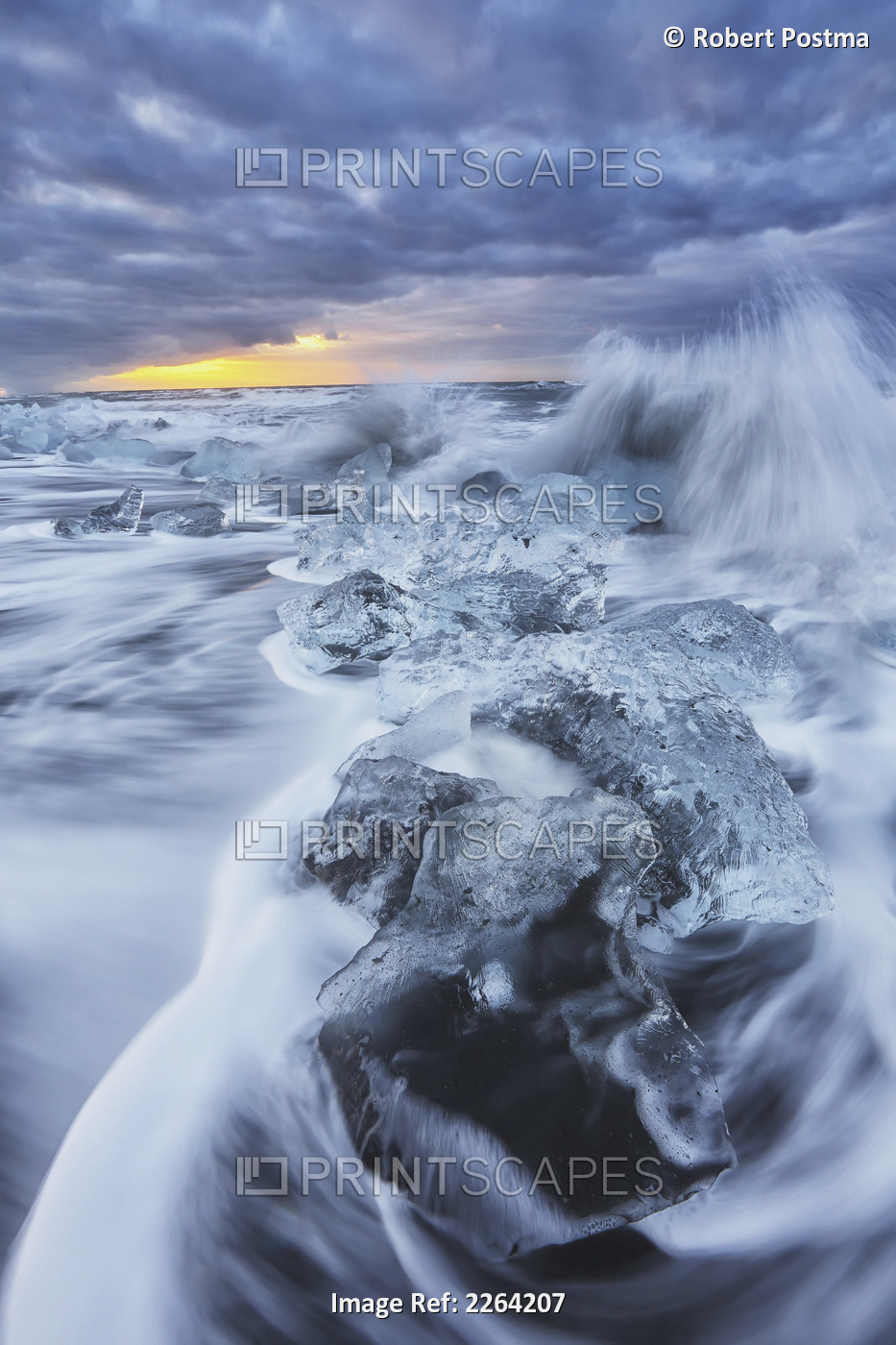Waves from the atlantic ocean crash into ice calf from breioamerkurjokull a ...