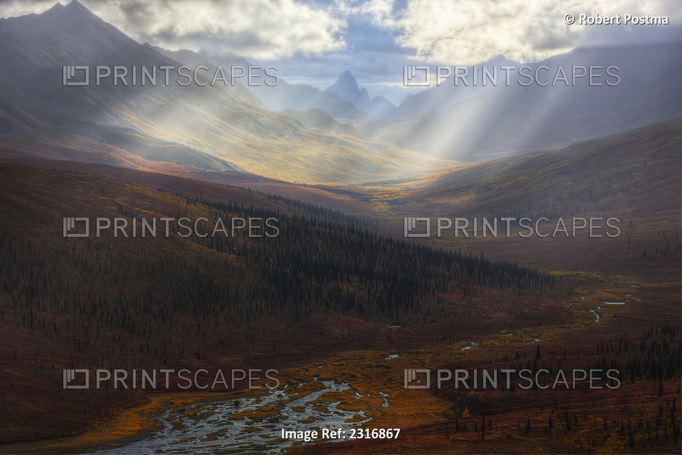 Shafts Of Sunlight Shine Over The Colors Of Autumn In Klondike Valley Of ...