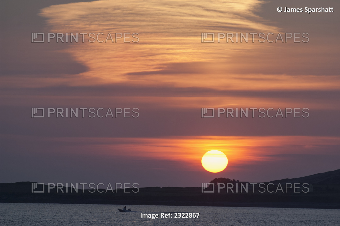 UK, Ireland, County Kerry, Iveragh Peninsula, Cahersiveen, Sunset at Reenard ...