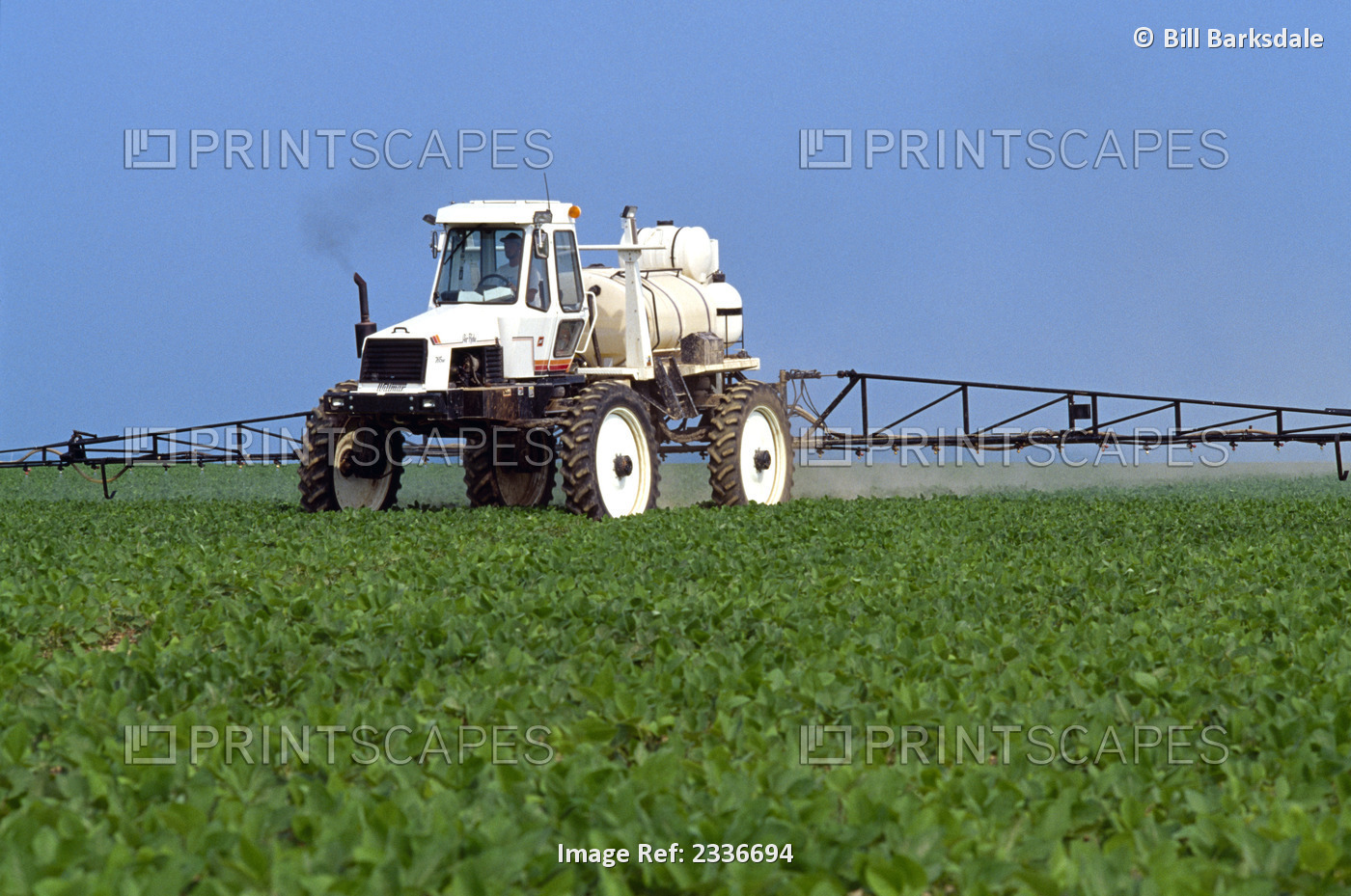Agriculture - Chemical application of herbicide on soybeans / Arkansas, USA.