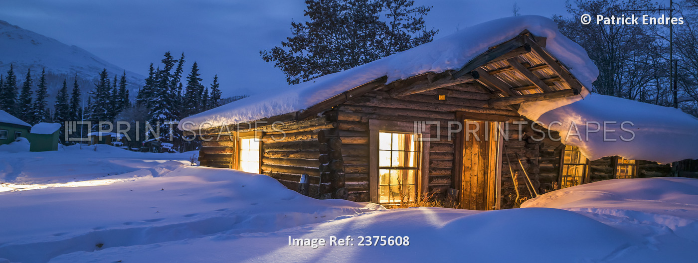 Historic Log Cabin In Wiseman, Alaska