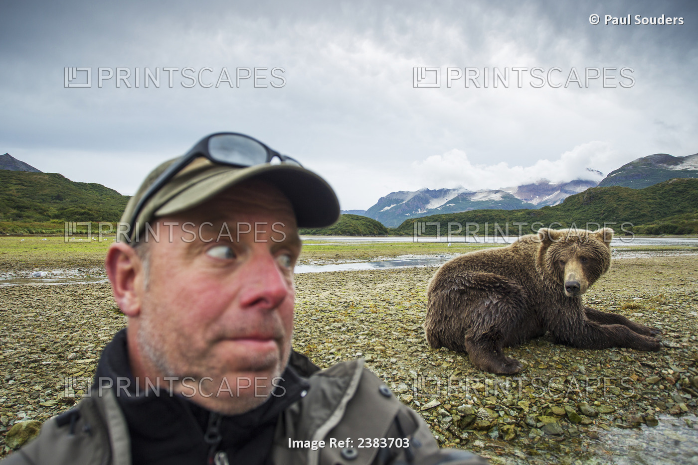 Photographer Takes A Selfie With A Grizzly Bear Near A Salmon Spawning Stream, ...