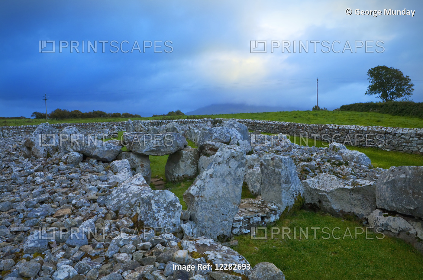 Creevykeel Court Tomb, Built Around 3,000bc, Near Cliffoney, County Sligo, ...