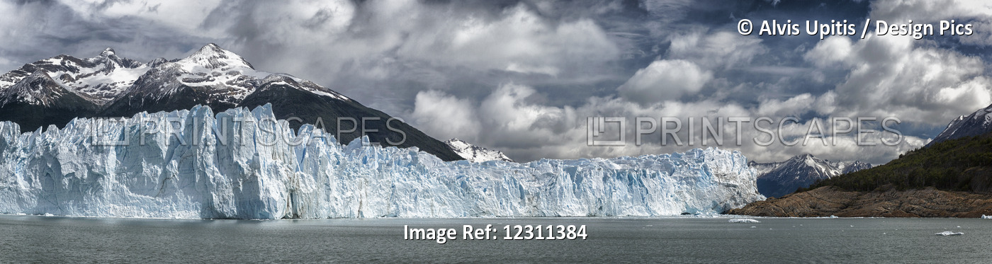 Perito Moreno Glacier Off The South Patagonian Ice Field, Los Glaciares ...