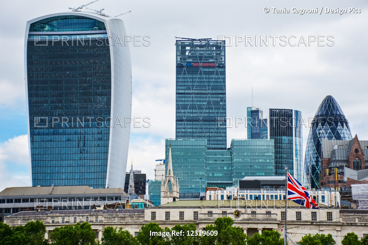 Looking Across The River Thames To The City Of London (The Walkie Talkie ...