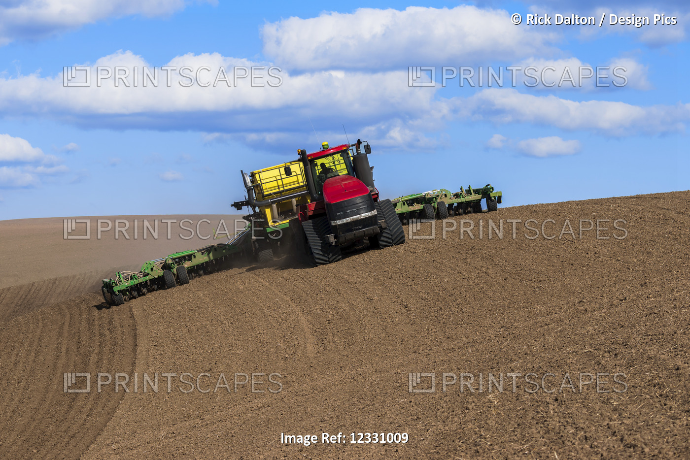 Quadtrac Tractor Seeding Garbanzo Beans In The Palouse Region Of Eastern ...