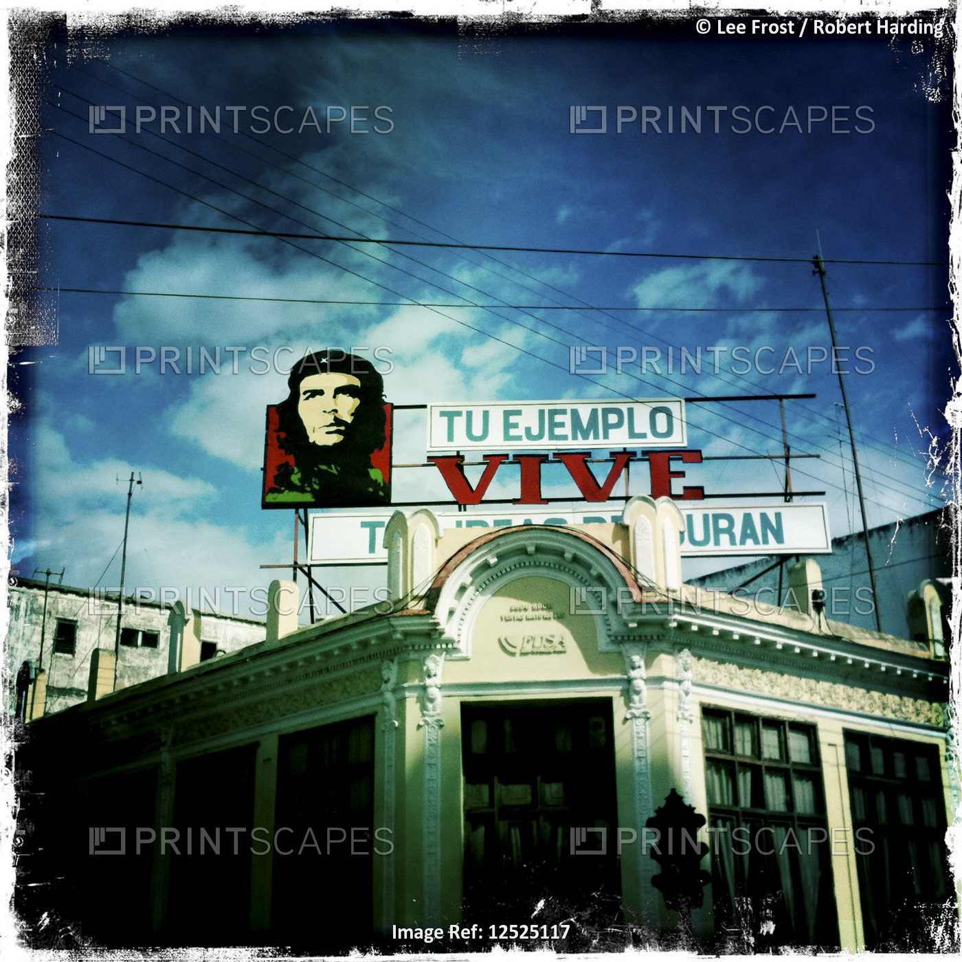 Mural of Che Guevara above building in Parc Jose Marti, Cienfuegos, Cuba