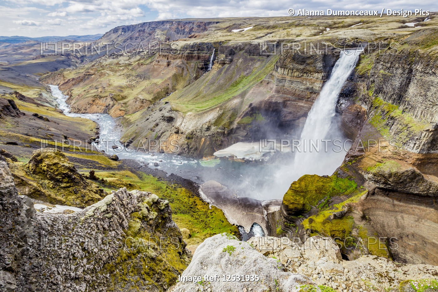 A high viewpoint of one of the waterfalls and rivers in the Haifoss valley with ...