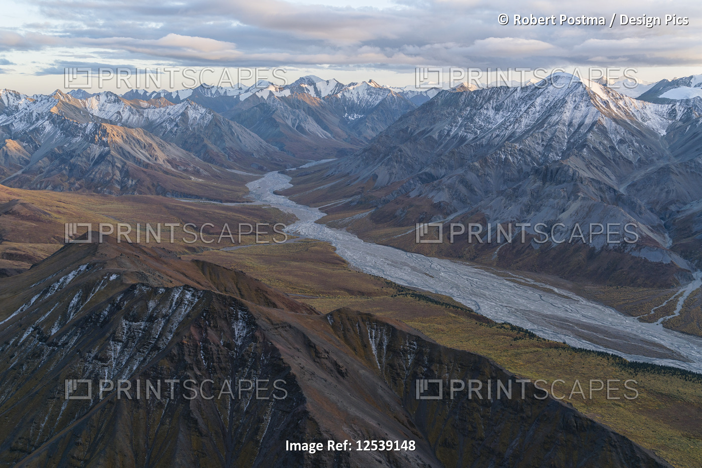 Glaciers and mountains of Kluane National Park and Reserve, near Haines ...