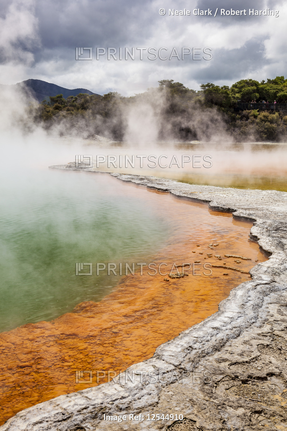 The Champagne pool, Wai-o-tapu thermal wonderland, geothermal area, Waiotapu, Rotorua, New Zealand, 
