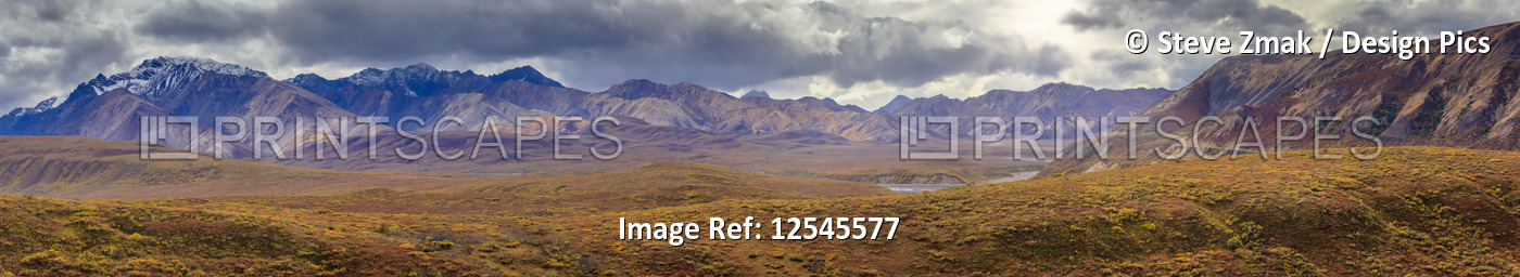 Panoramic image of Polychrome Pass along the Kantishna Wilderness Trail in ...
