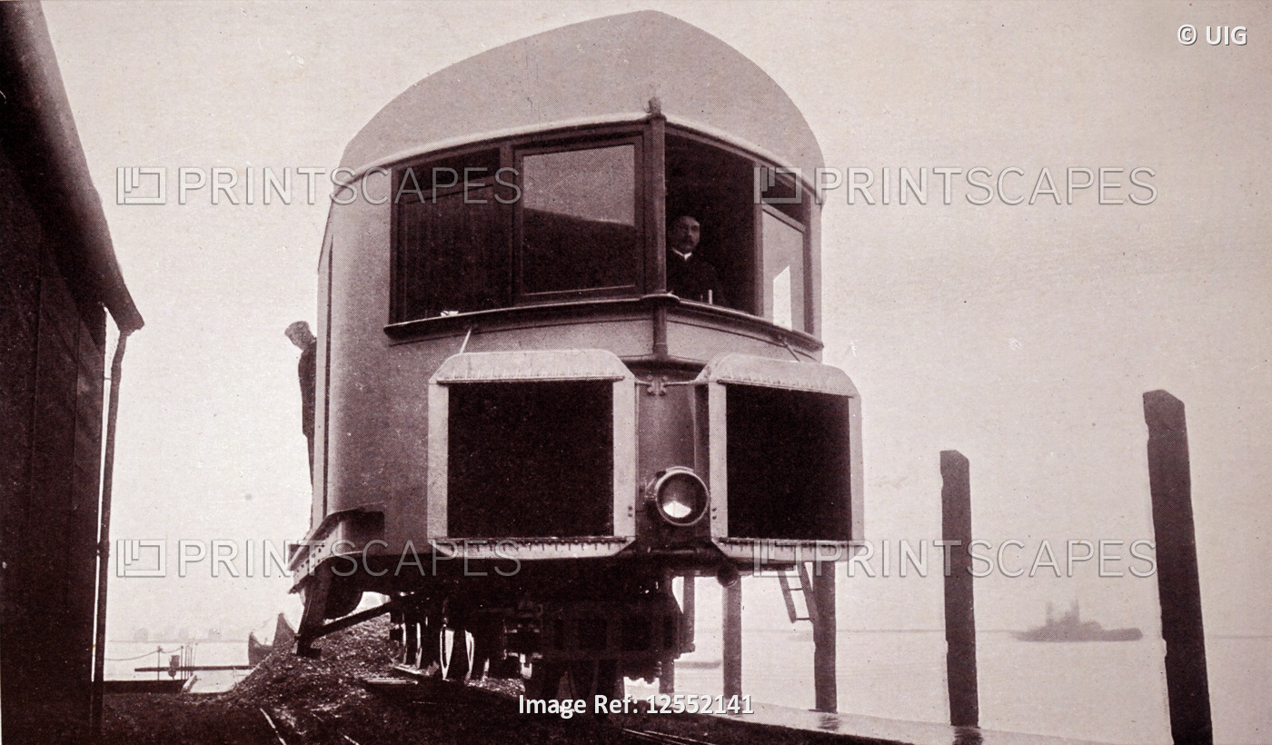 Photograph of Louis Brennan's Gyro monorail