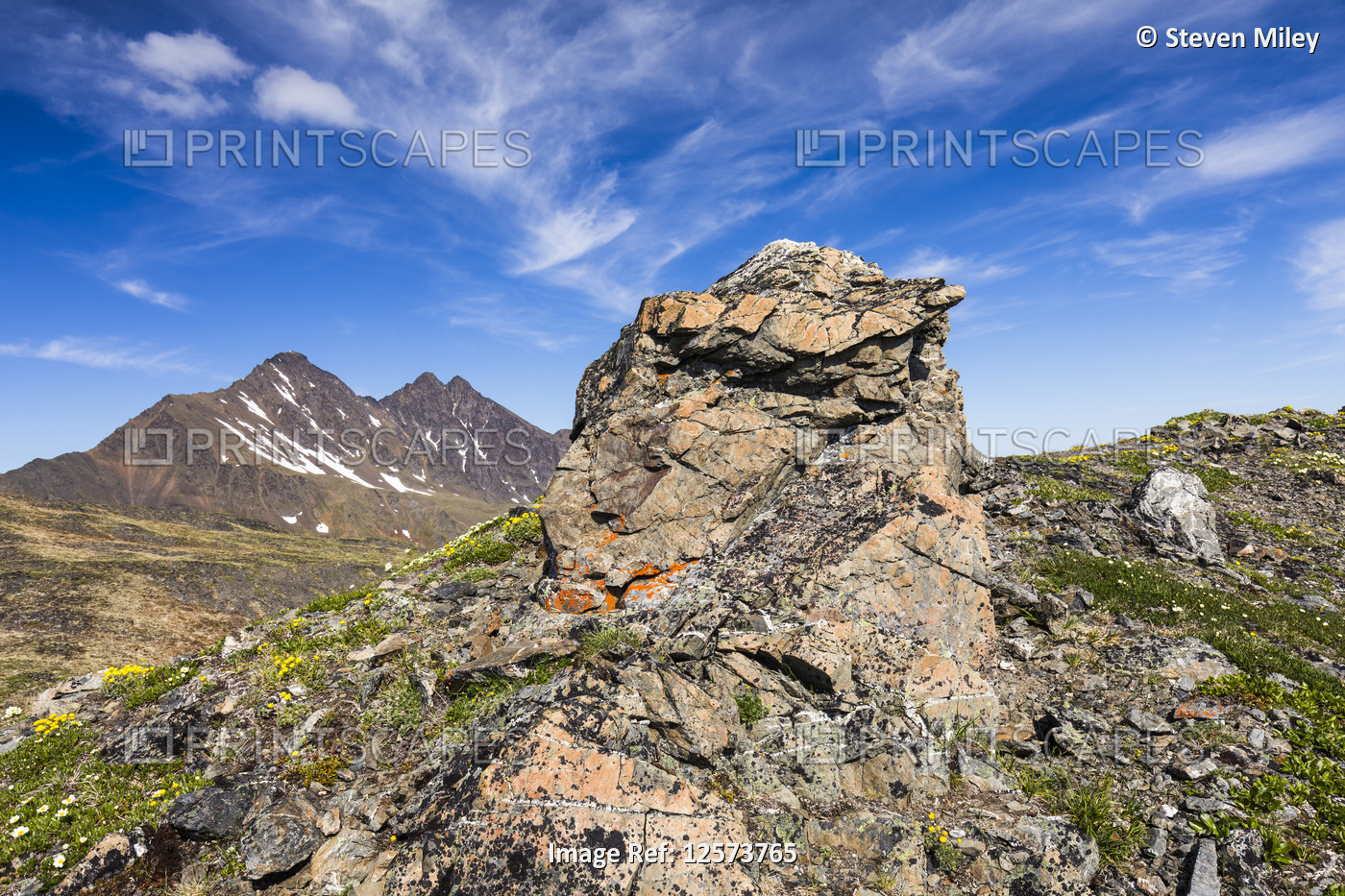 Rock outcropping along the Pioneer Ridge-Austin Helmers Trail, Pioneer Peak is ...
