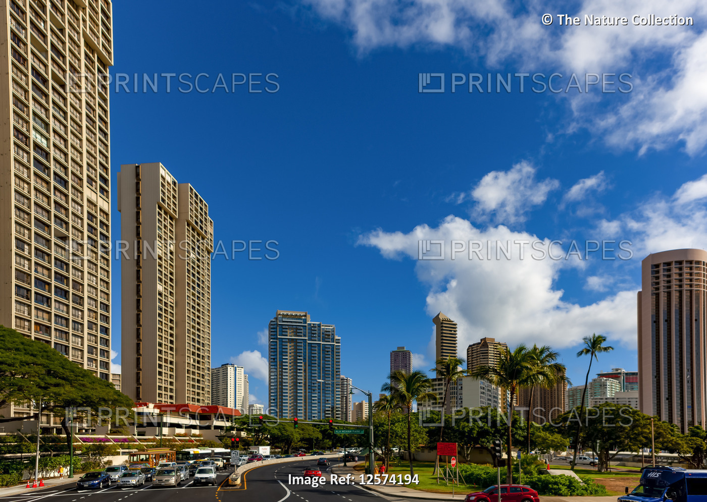 Busy roads in the tropical Hawaiian city of Honololu; Honolulu, Oahu, Hawaii, ...