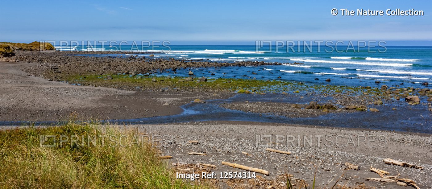 Views of the South Pacific Ocean from the coast of New Zealand; South Island, ...