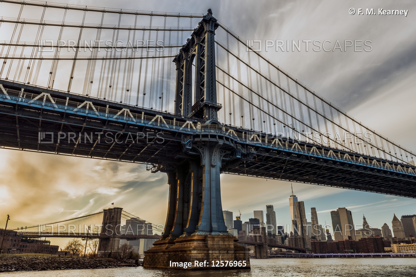 Manhattan Bridge at sunset, Brooklyn Bridge Park; Brooklyn, New York, United ...