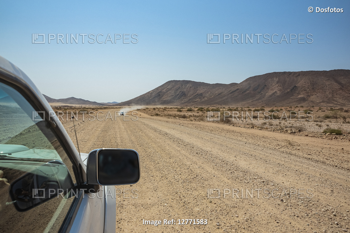 On the road to the Skeleton Coast through the Tsiseb conservancy; Namibia
