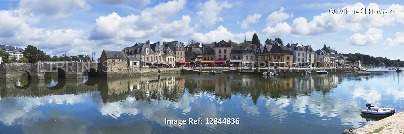 View of Saint Gustan old town square and port on the Riviere d'Auray in summer; ...