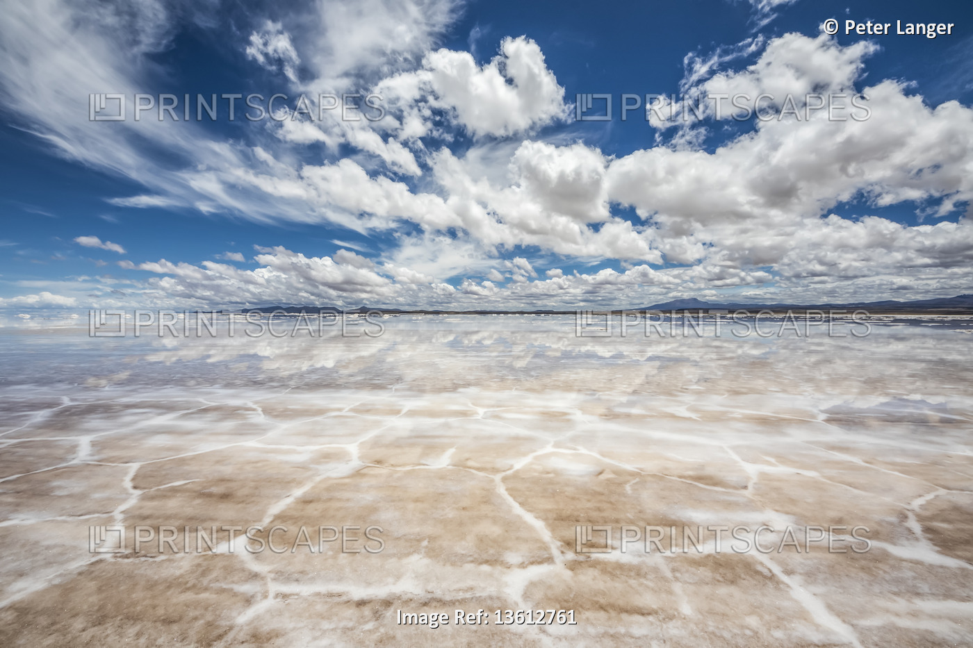 Salar de Uyuni, the world's largest salt flat, during the wet season ...