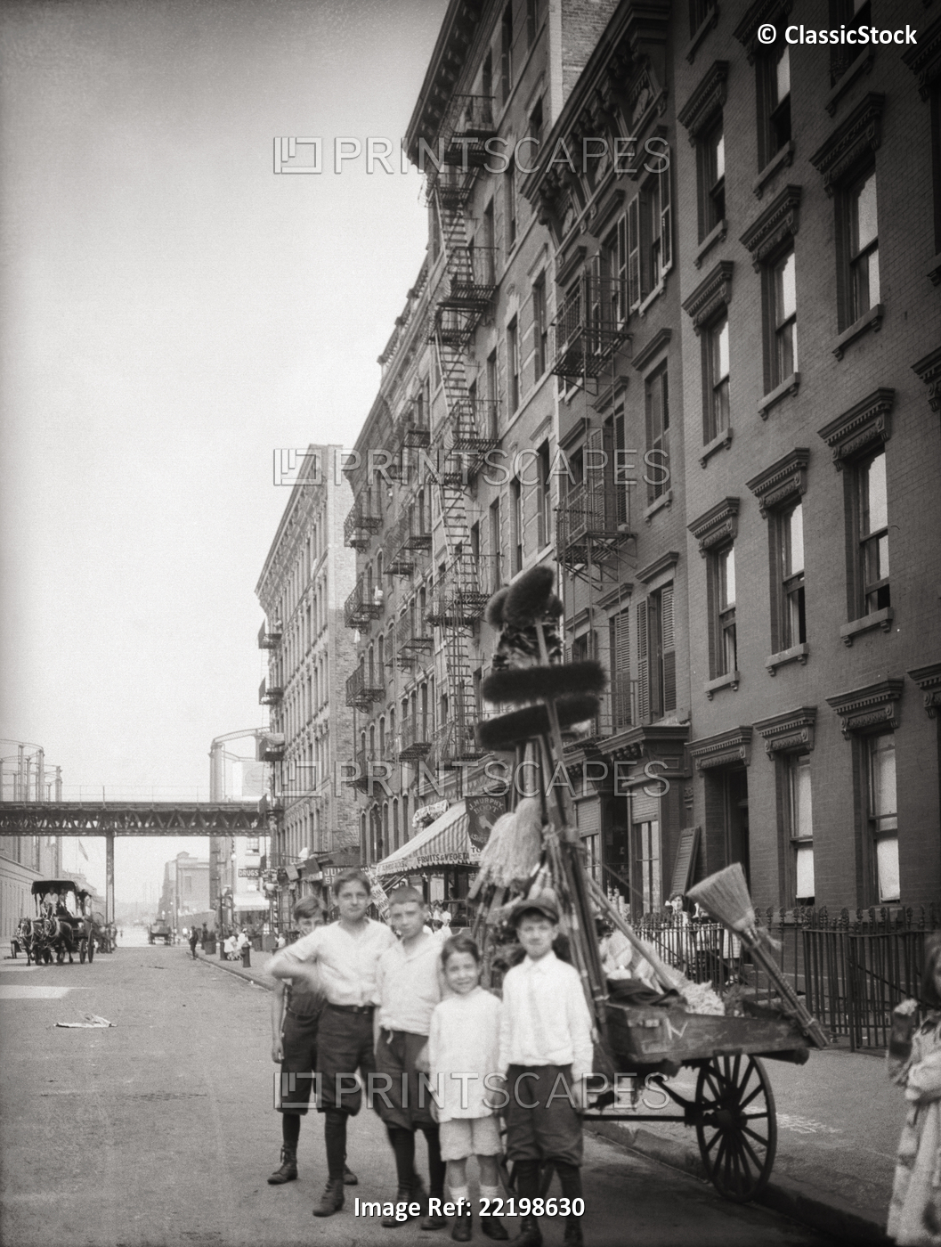 1900s 1913 LOWER EAST SIDE MANHATTAN TENEMENT KIDS LOOKING AT CAMERA STANDING ...