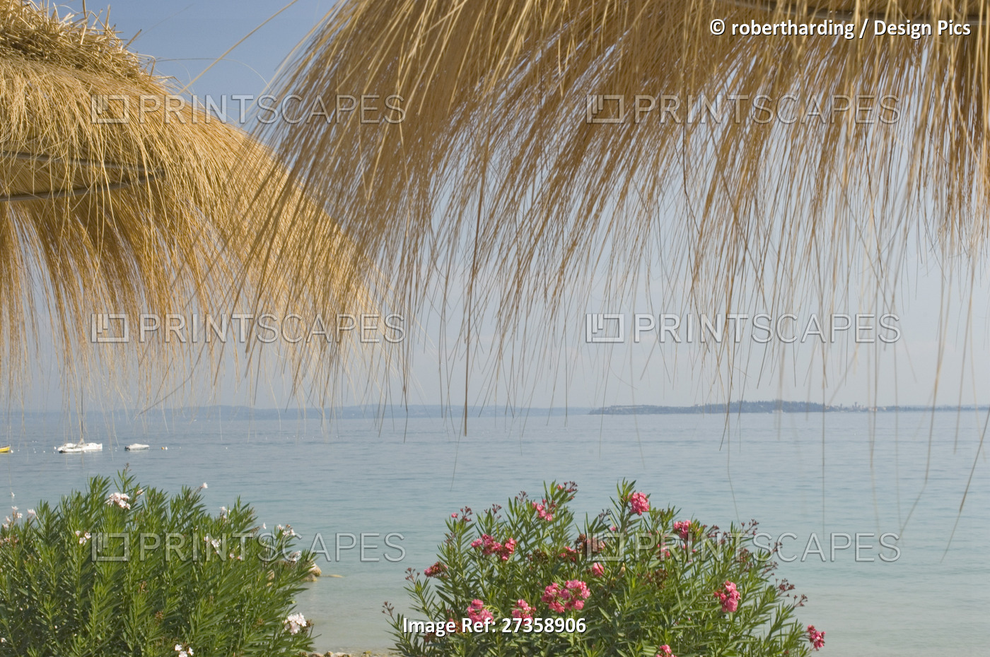 Beach cafe, Monega Beach, Lake Garda, Veneto, Italian Lakes, Italy, Europe
