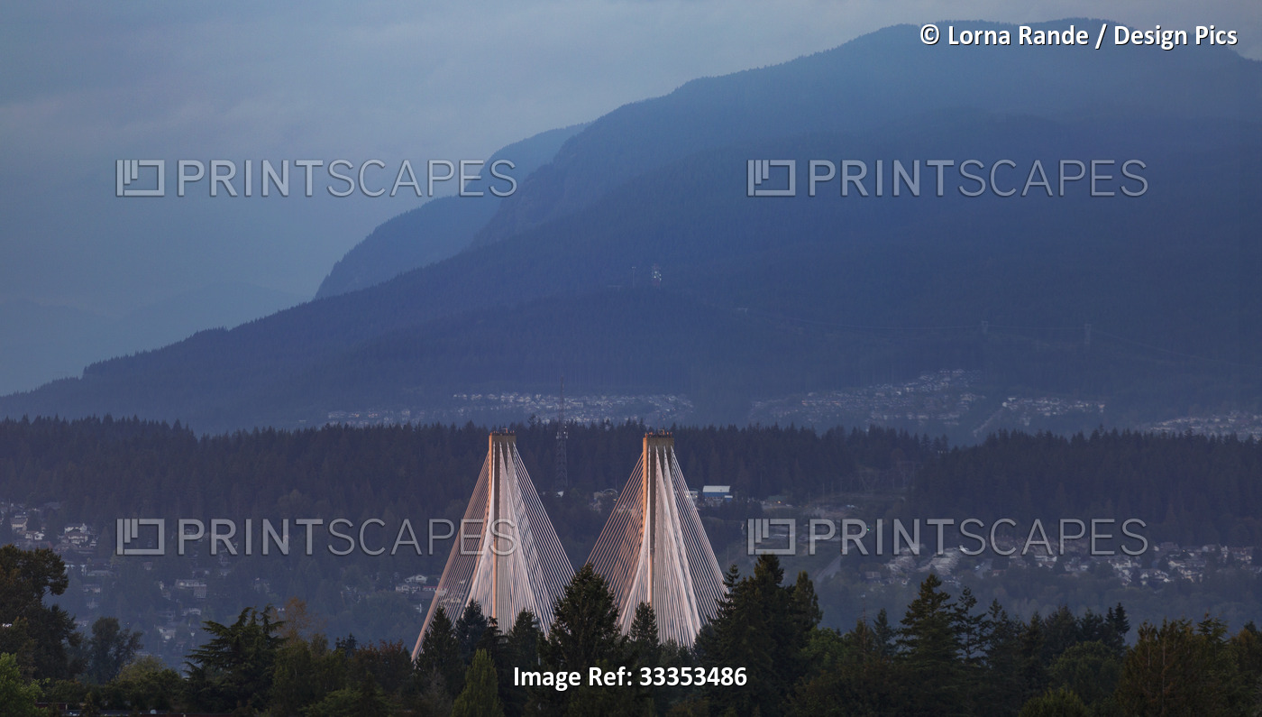 The top of the Port Mann Bridge on highway 1, crossing over the Fraser River ...
