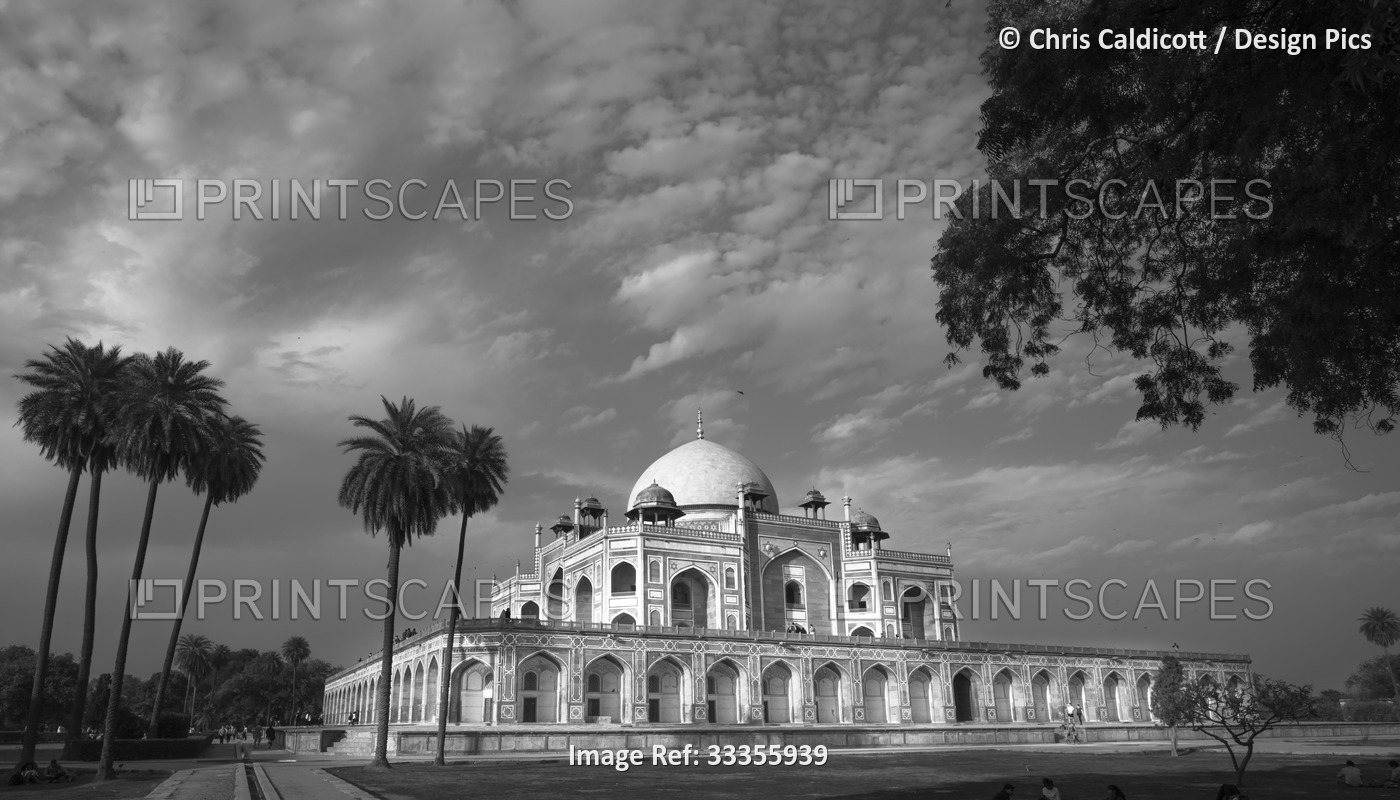Humayun's Tomb, built by architect Mirak Mirza Ghiyas, in 1565 in New Delhi, ...