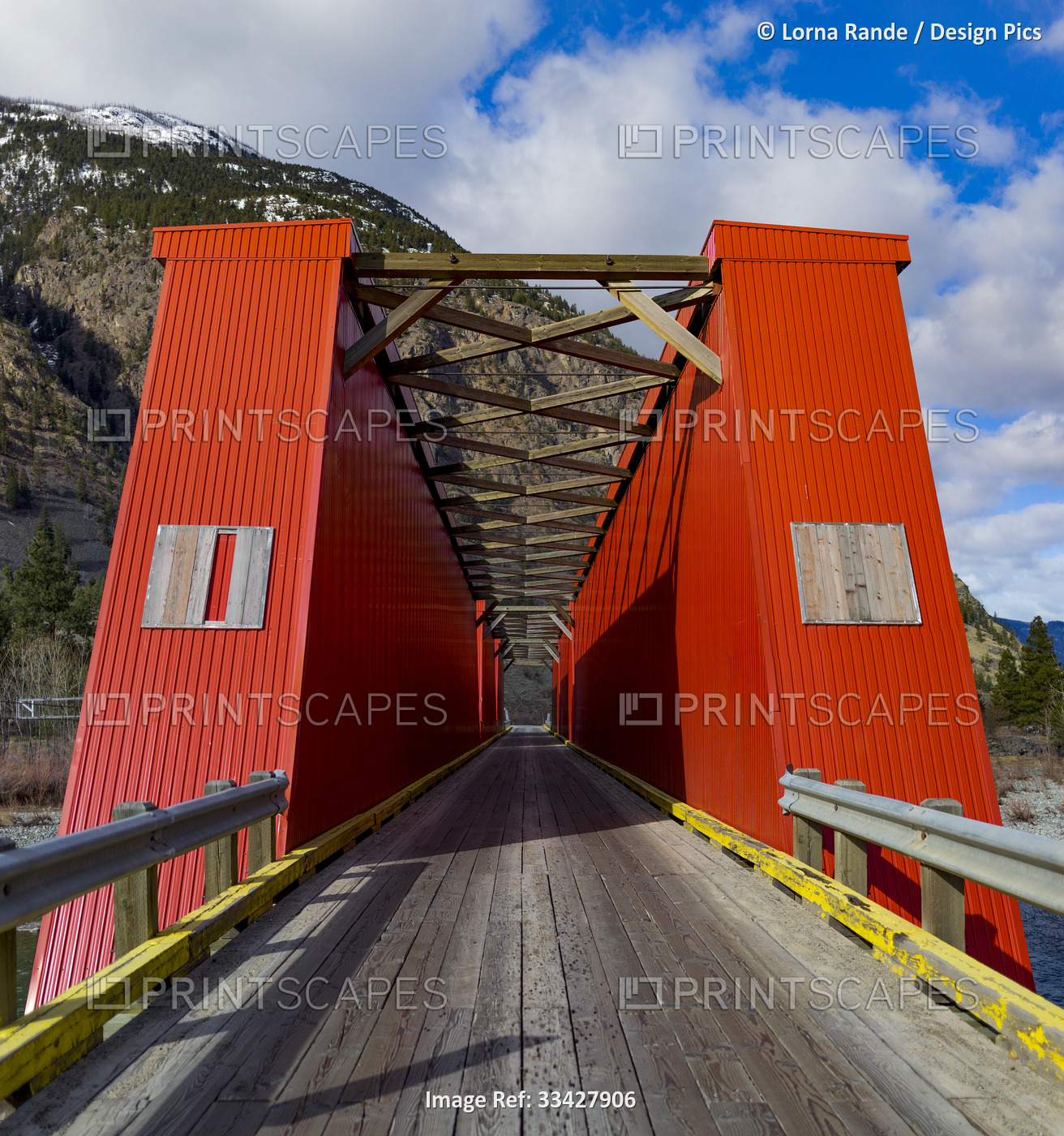 Red Bridge in Keremeos, BC, going over Similkameen River; Keremeos, British ...