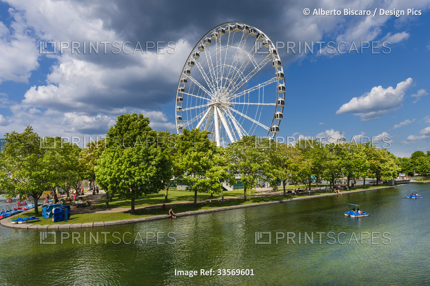 La Grande Roue de Montreal Ferris wheel, Bonsecours Basin, Old Port of ...