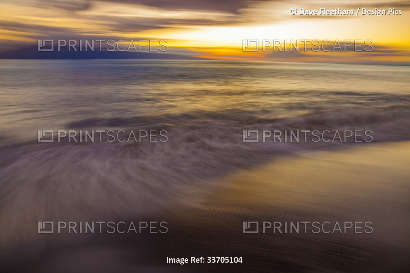 An intentionally/artistically blurred sunset from the island of Maui, Hawaii, ...