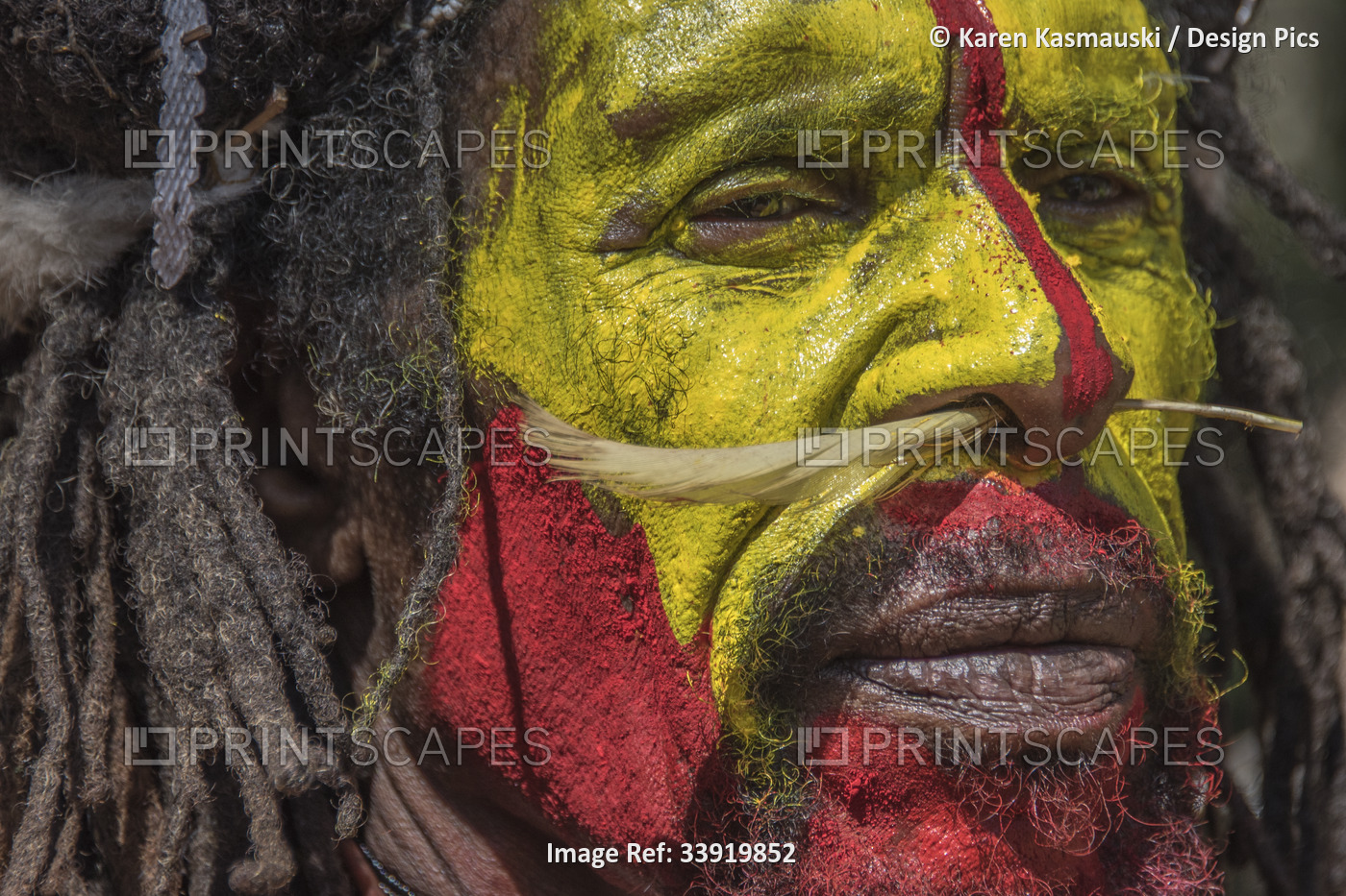 New Guinea man in the Wabia Village of the Tari Valley area of the Southern ...